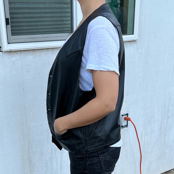 Scully vintage genuine leather classic black button down vest - Picture 12 of 15